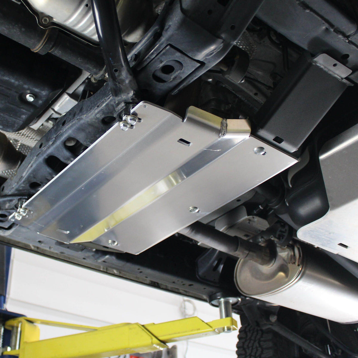 RCI transfer-case skid plate for Toyota 4Runner V8 and Lexus GX 470