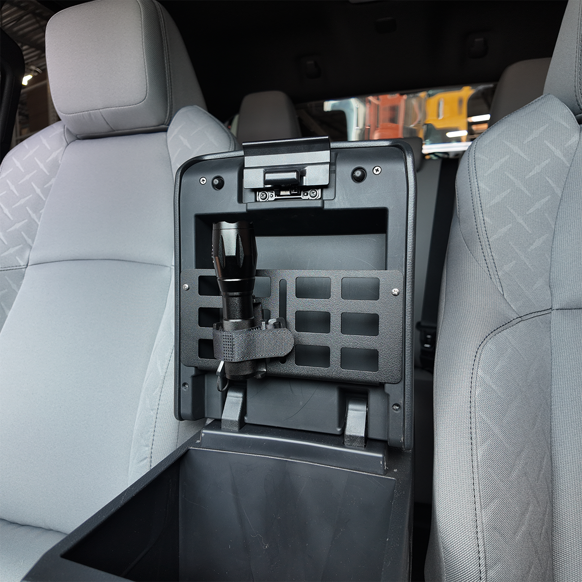 Tacoma-2024-center-console-MOLE-05_1be868c1-77b5-4d5c-9ee0-122043dd6a9a - NVMOS