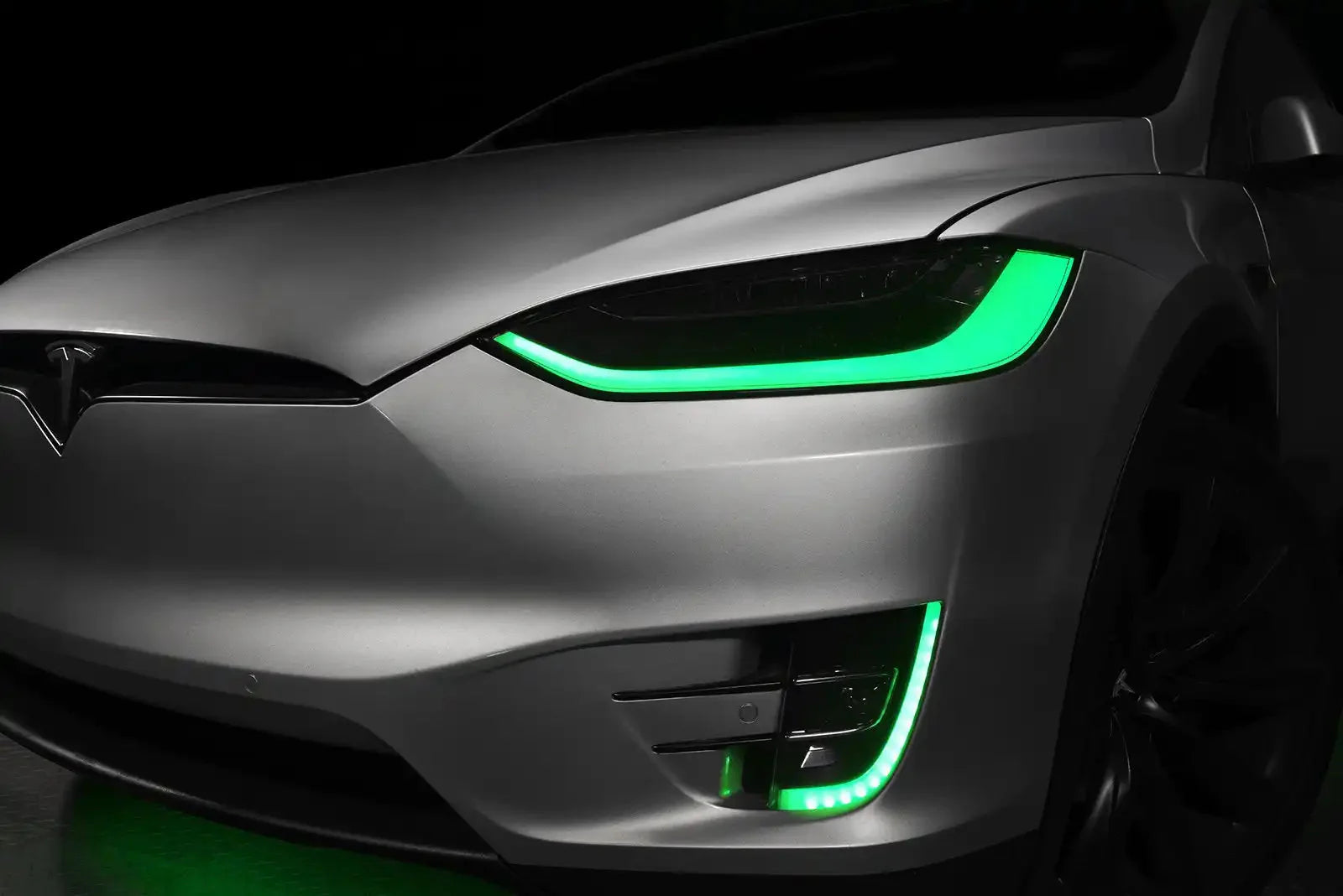 TeslaModelX_3_Green - NVMOS