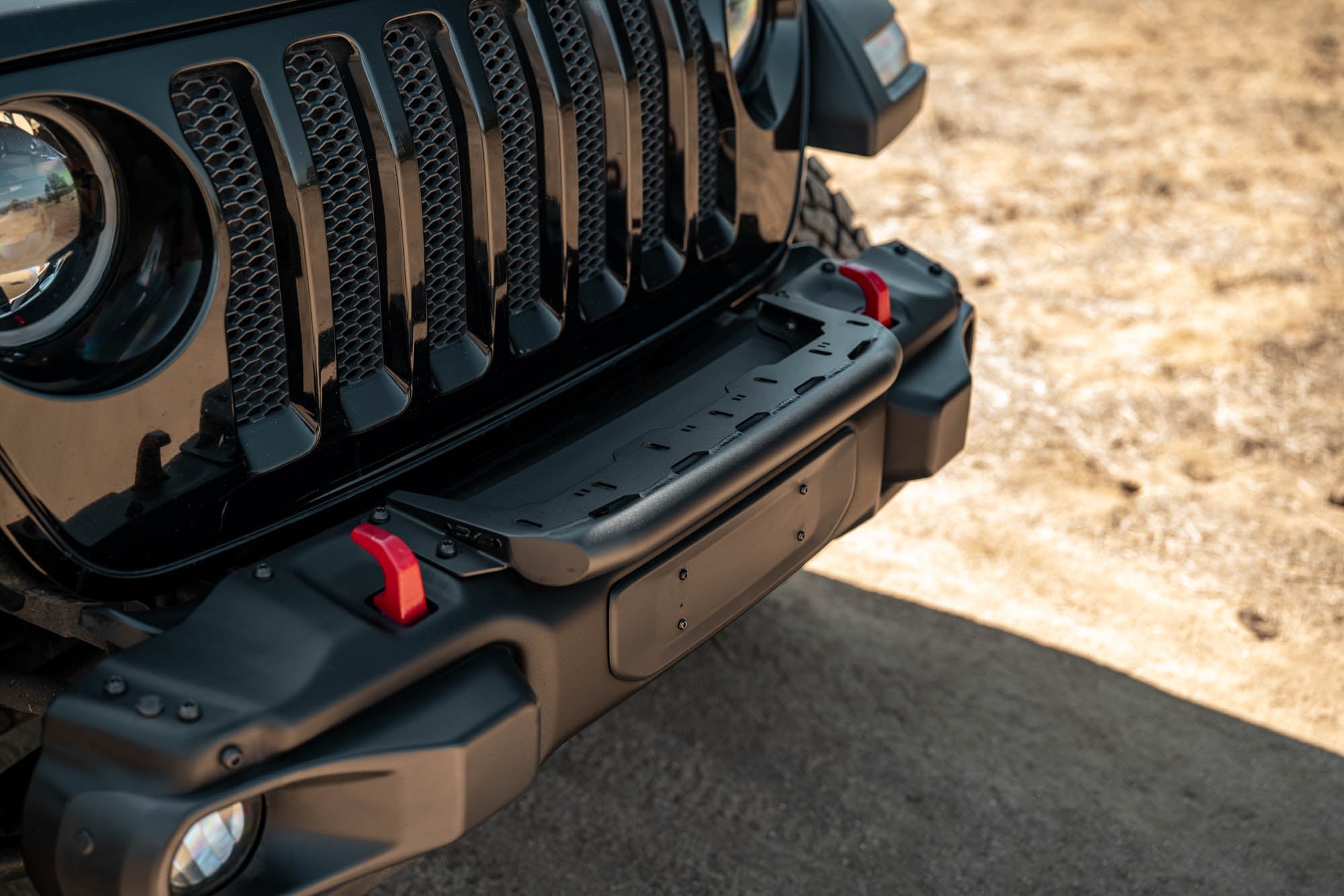 Wrangler-JL-Push-Bar-for-Mopar-Rubicon-Steel-Bumper-Installed-7 - NVMOS