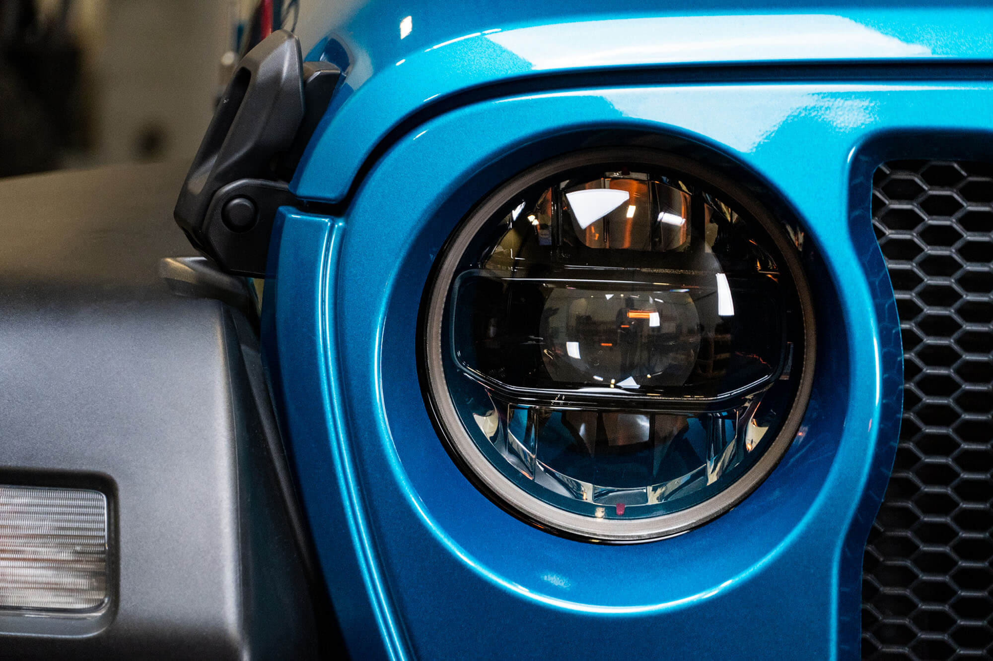 black-bezel-jeep-headlights - NVMOS