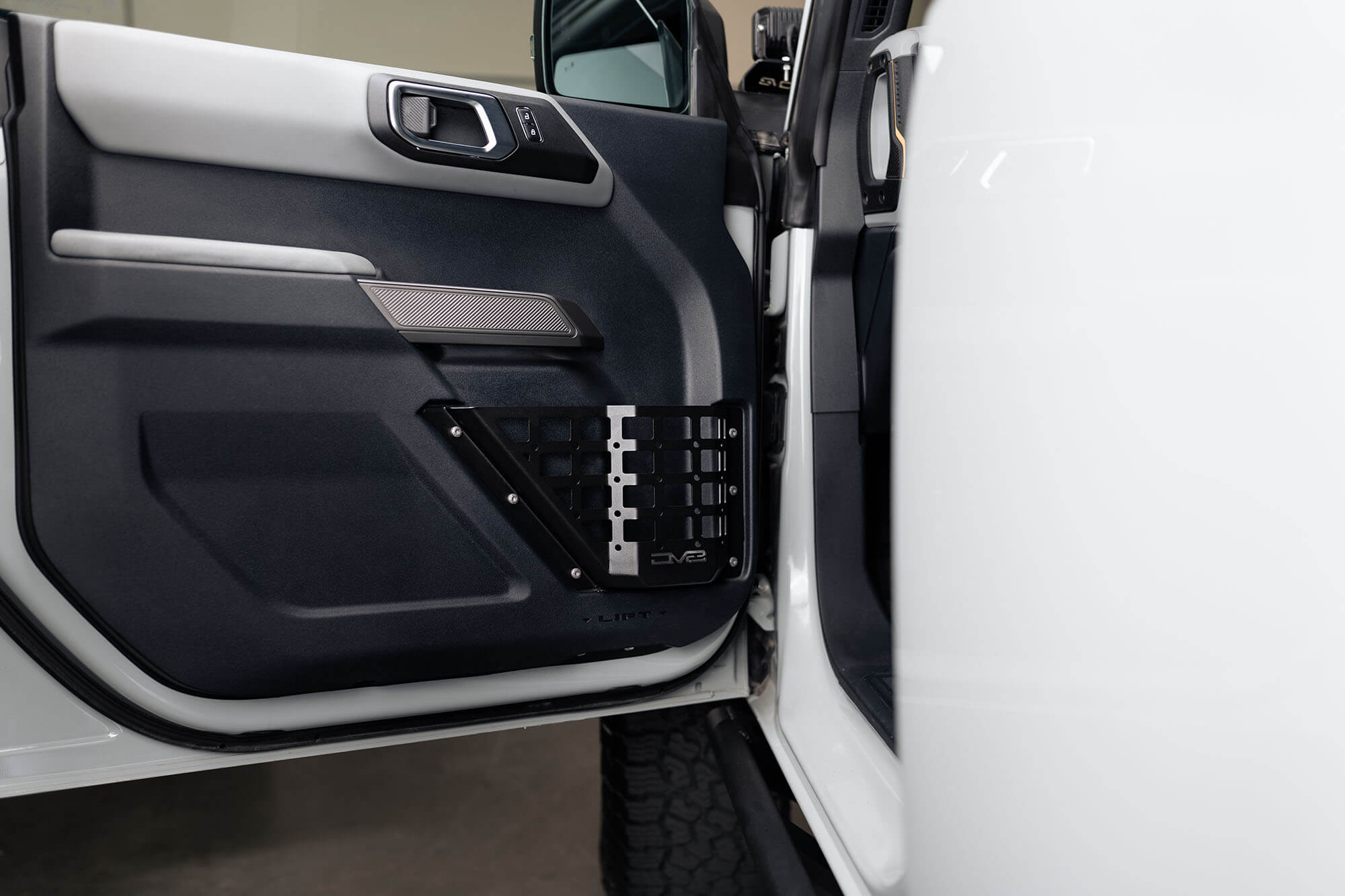 bronco-front-door-pocket-molle-panels - NVMOS