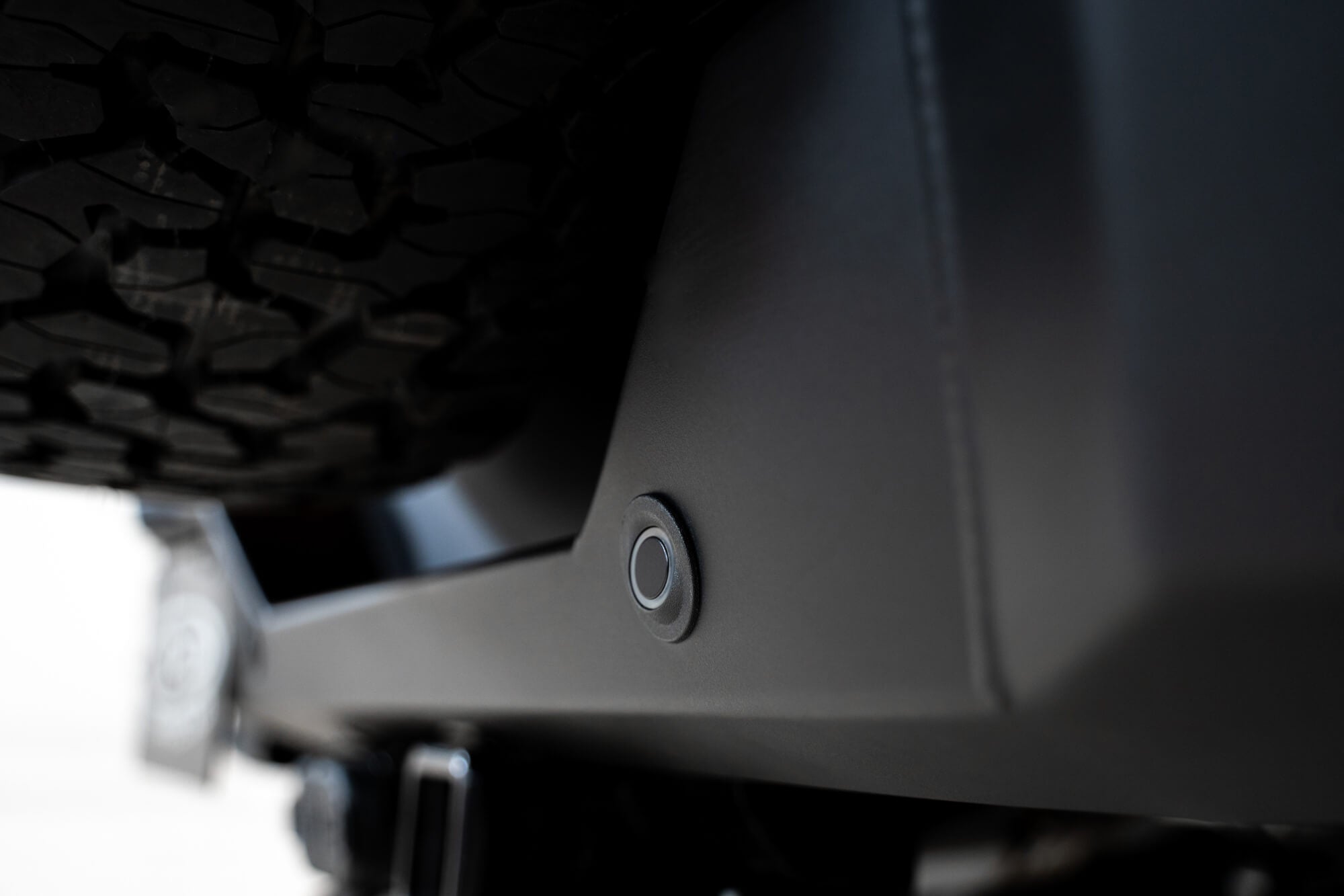 bronco-raptor-rear-bumper-off-road - NVMOS