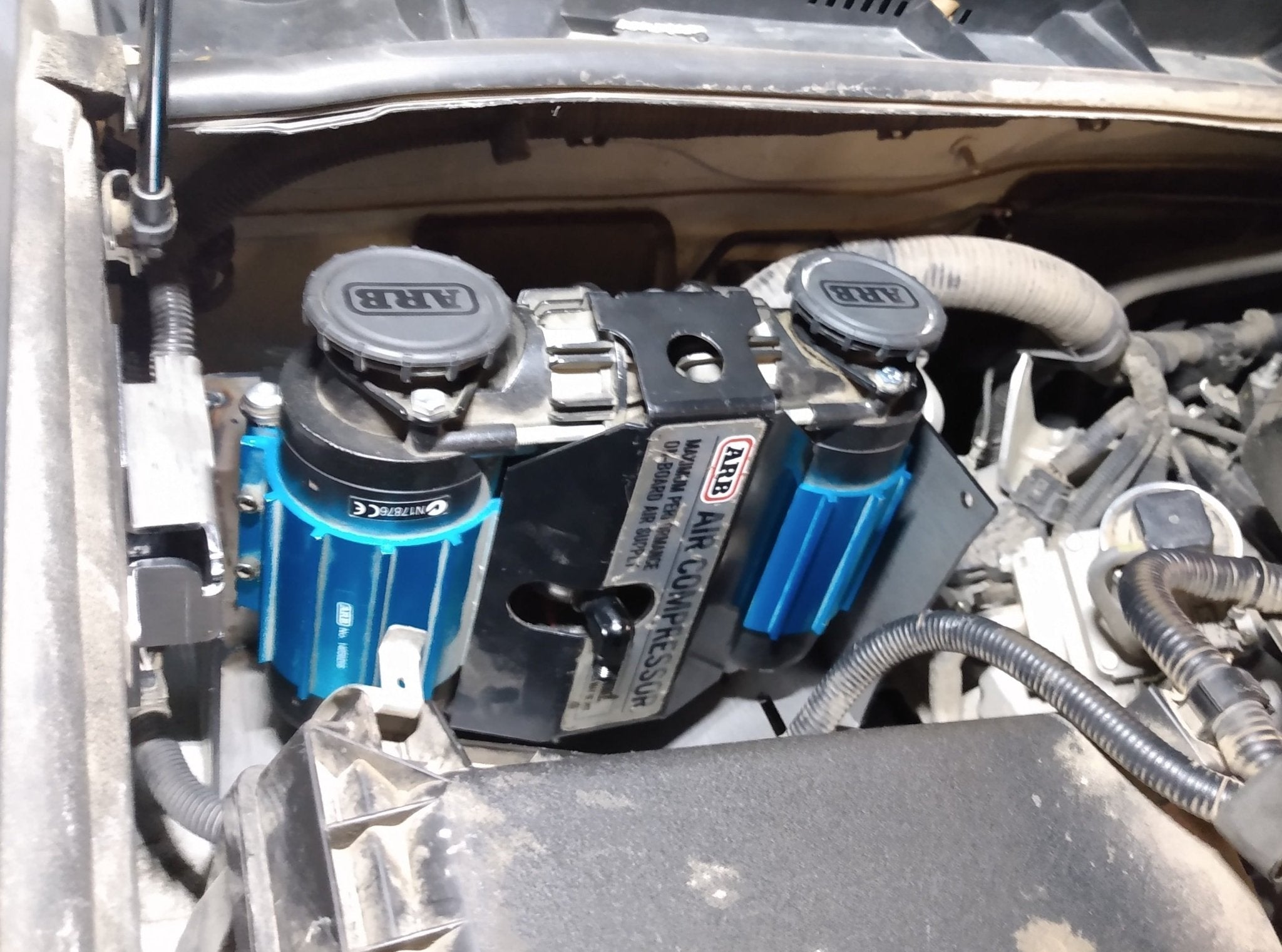 bundle-pricing-arb-mounting-bracket-arb4run5co-arb-twin-air-compressor-ckmta12-for-toyota-4-runner-gen-5-2003-646789 - NVMOS