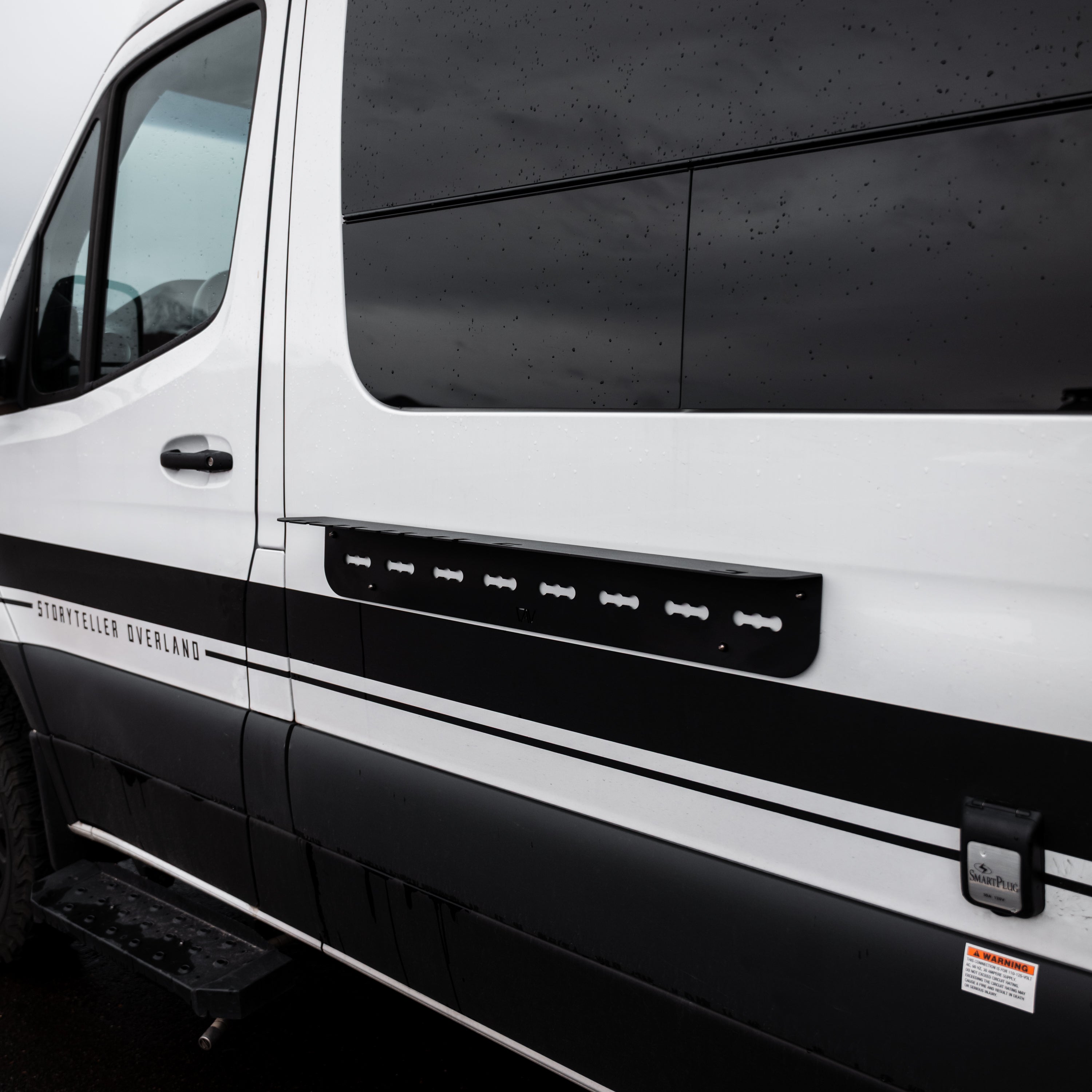 Magnetic Outdoor Utility Shelf