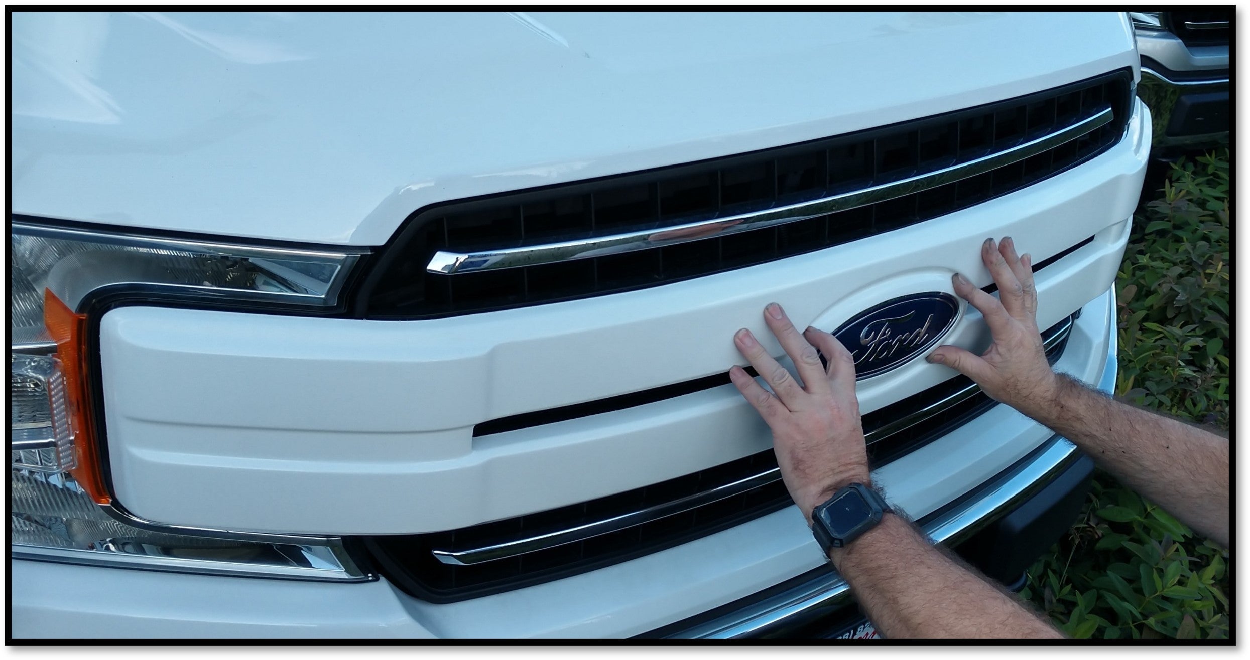 2018-2020 F150 Center Bar Grille Overlay