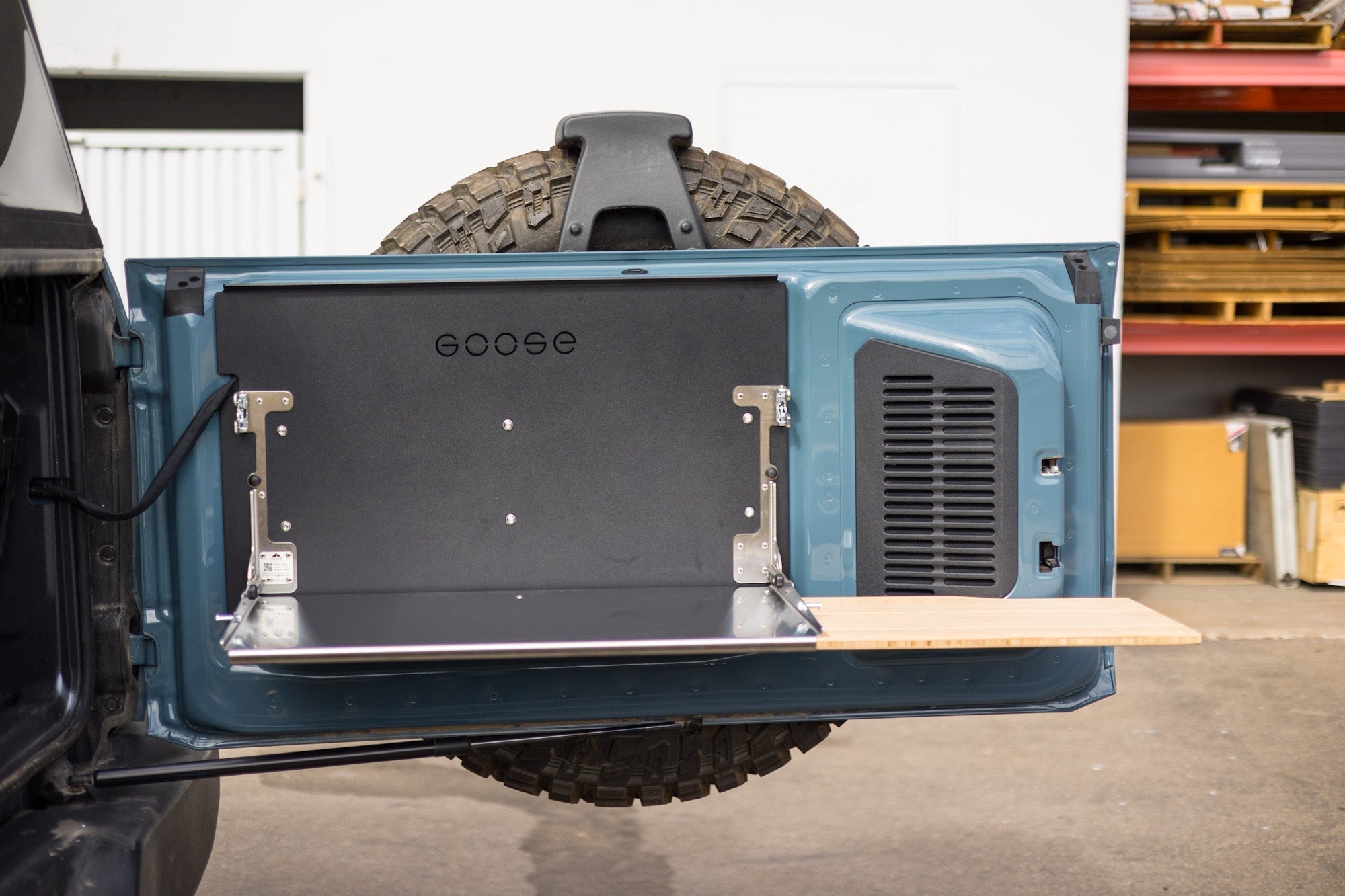 福特 Bronco 2021 年至今第 6 代 - 后挡板表