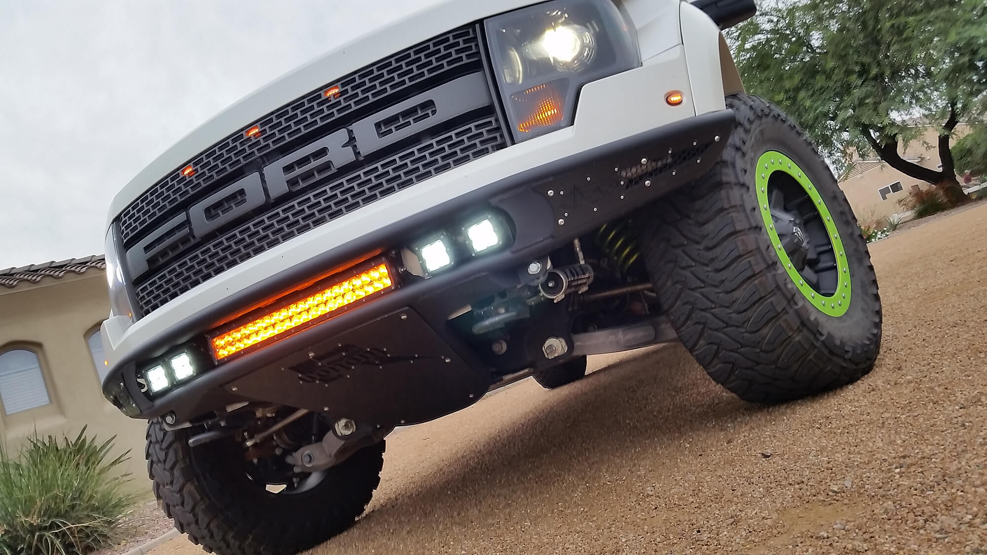 ford-raptor-bumpers_dd8c4dc5-40ad-4b06-a7d0-9bcdb7c05ebb - NVMOS