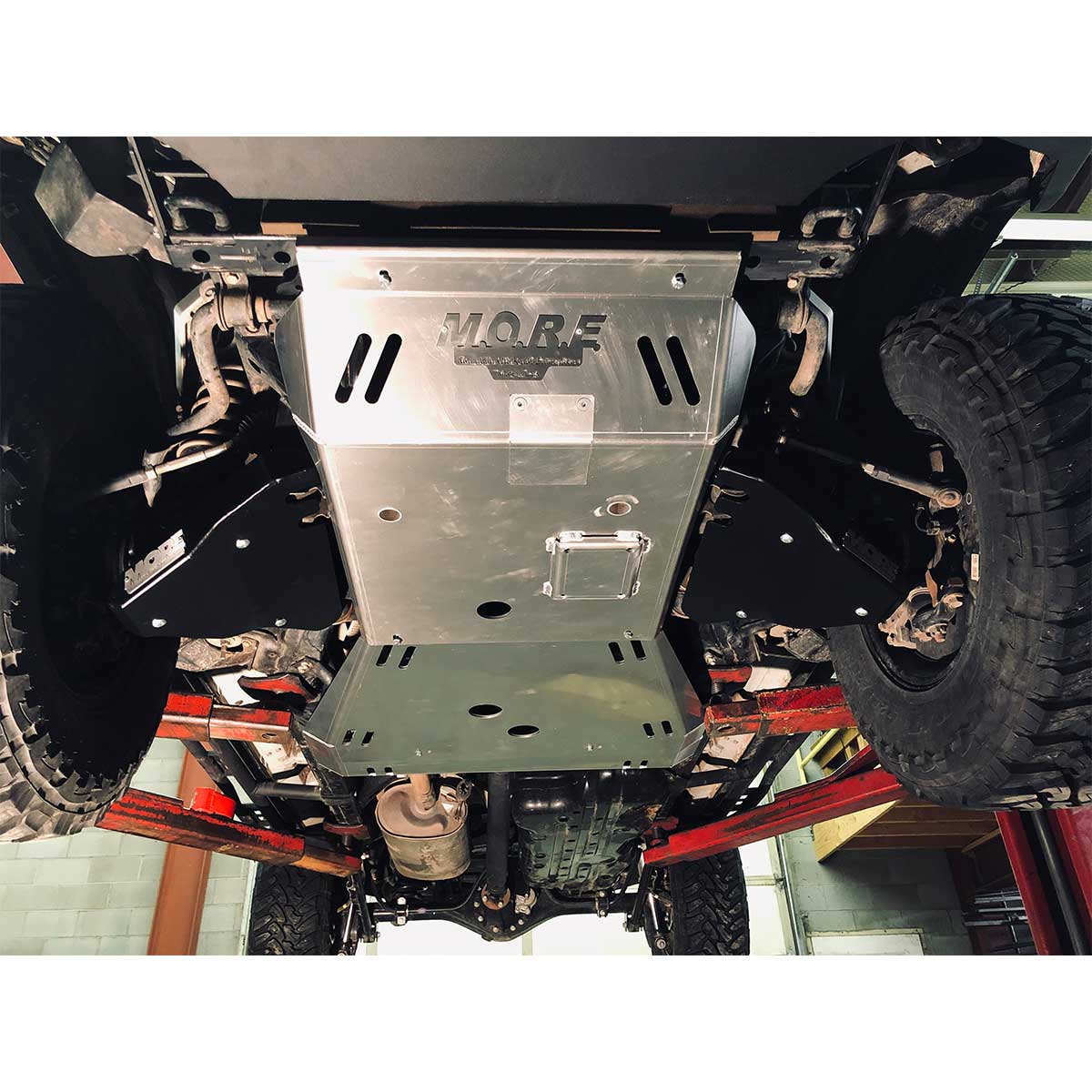 front-skid-plate-with-kdss-aluminum-for-toyota-4runner-gen-5-2010-current-994282 - NVMOS