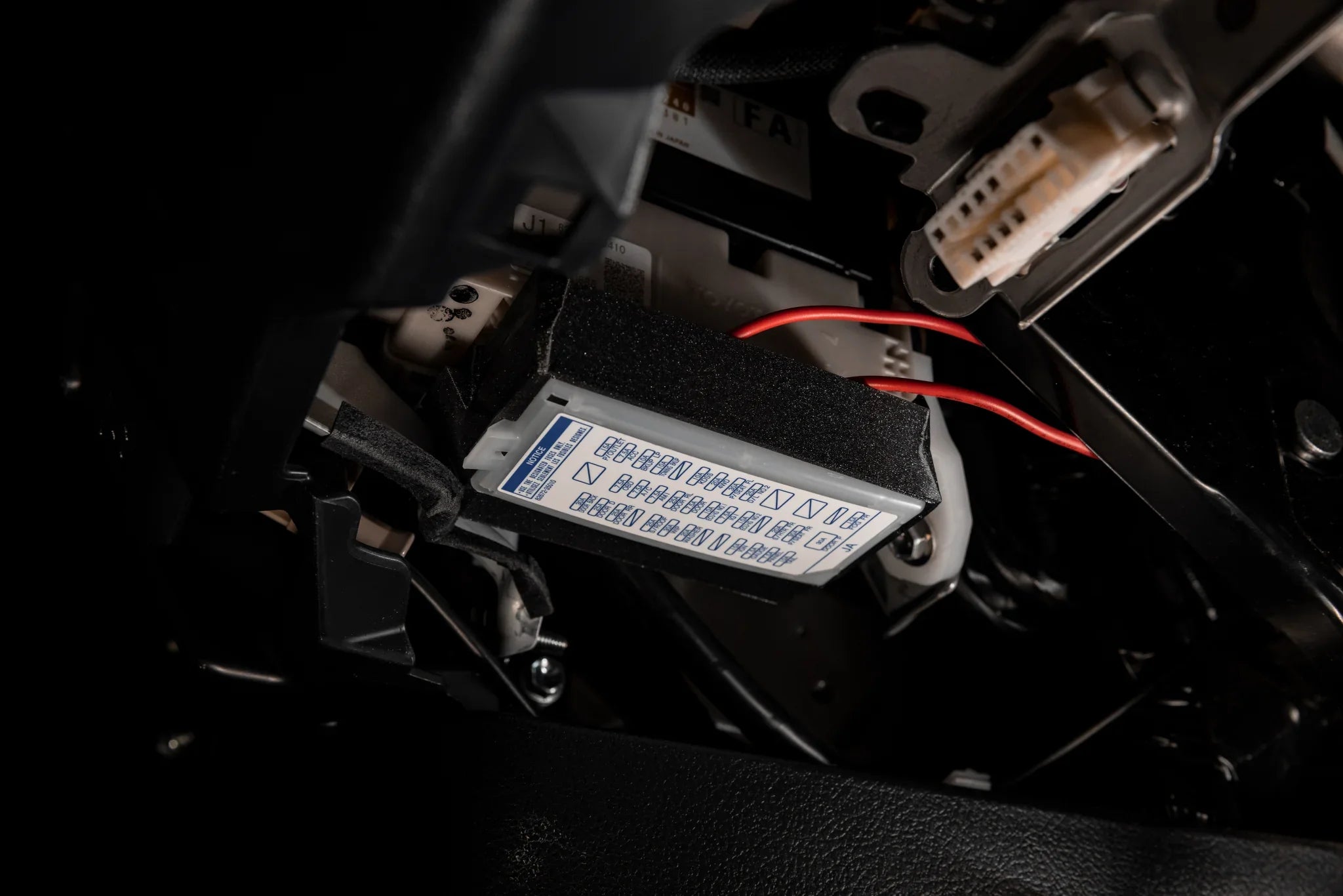 fuse_box_covered_wide - NVMOS