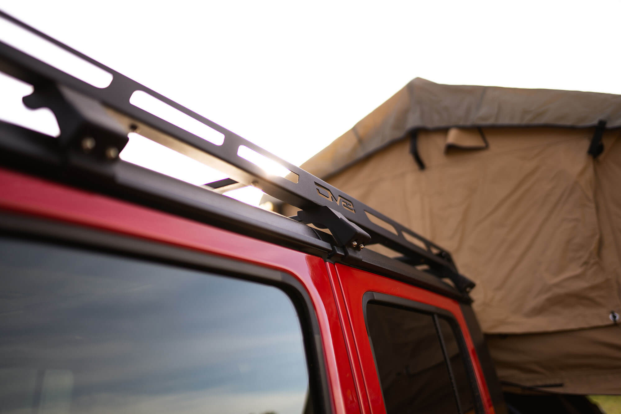 gladiator-roof-rack_d6f95e51-b08e-4a58-a62a-5fd0cf8e0157 - NVMOS