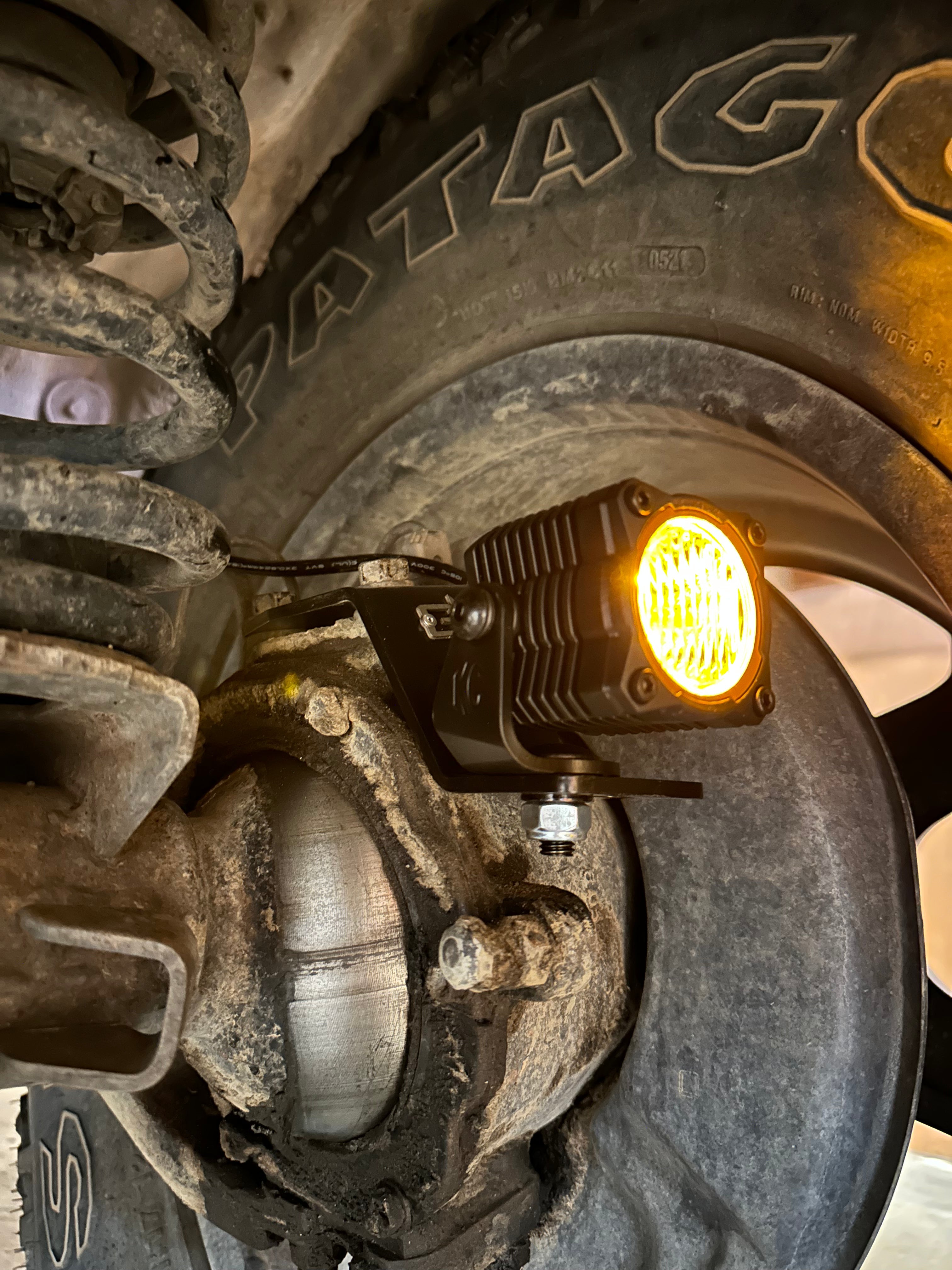 Toyota FJ80 Landcruiser Steerable Knuckle Pod Light Mounts (1990-1997)