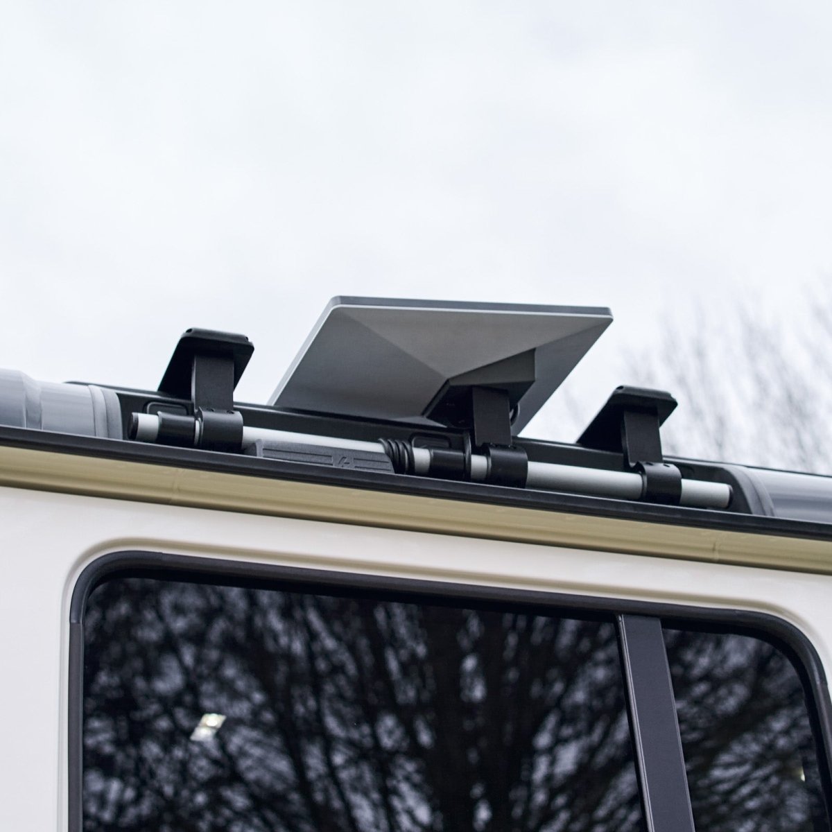 ineos-grenadier-starlink-mini-roof-mount-v2-rail-kickstand-8669525 - NVMOS