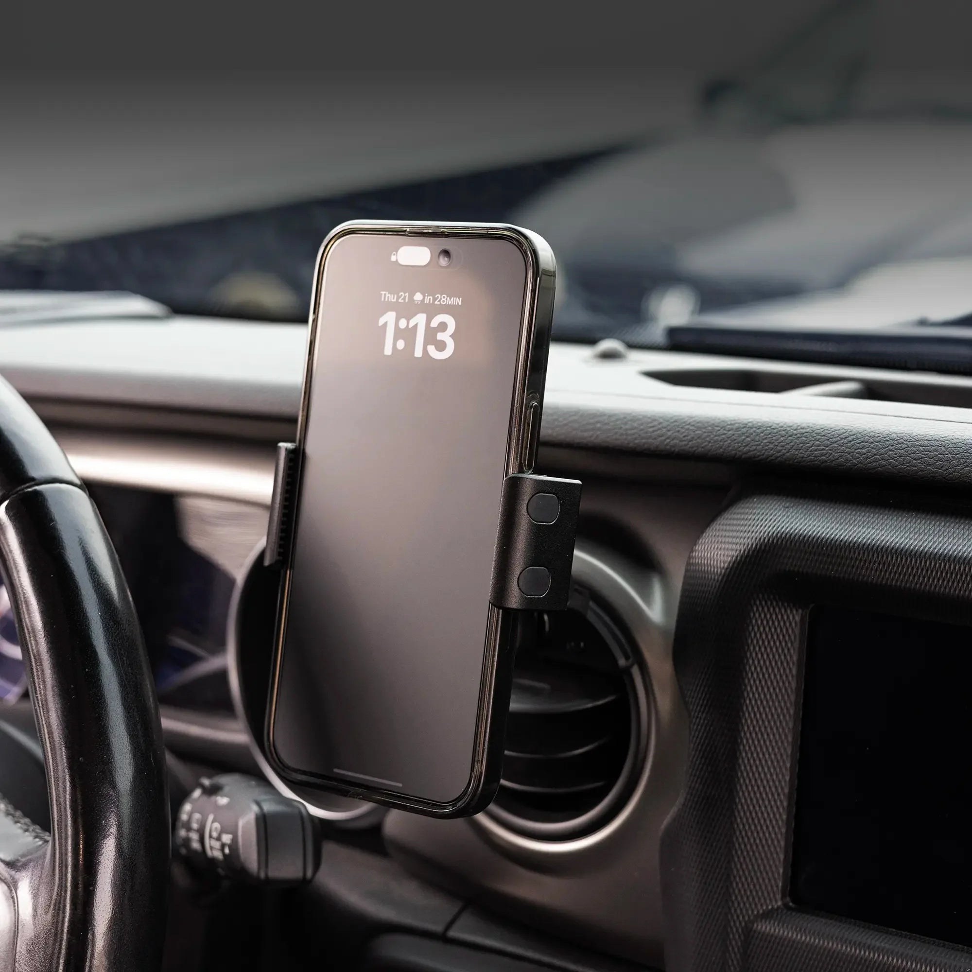 jeep-vm16-lifestyle03 - NVMOS
