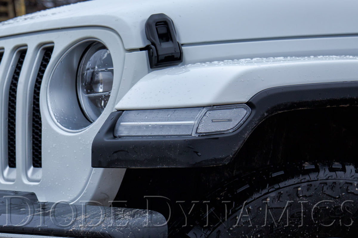Diode Dynamics LED sidemarkers for Jeep JL Wrangler and Gladiator – lit