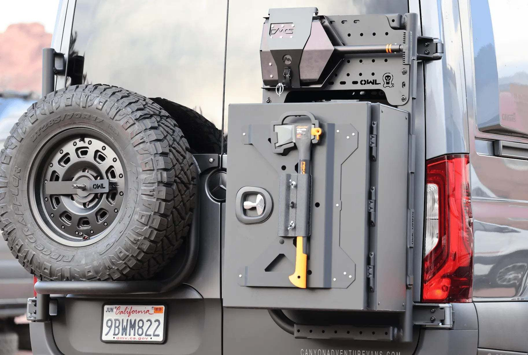 owlexpedition-tire-carrier-for-2019-sprinter-250191 - NVMOS