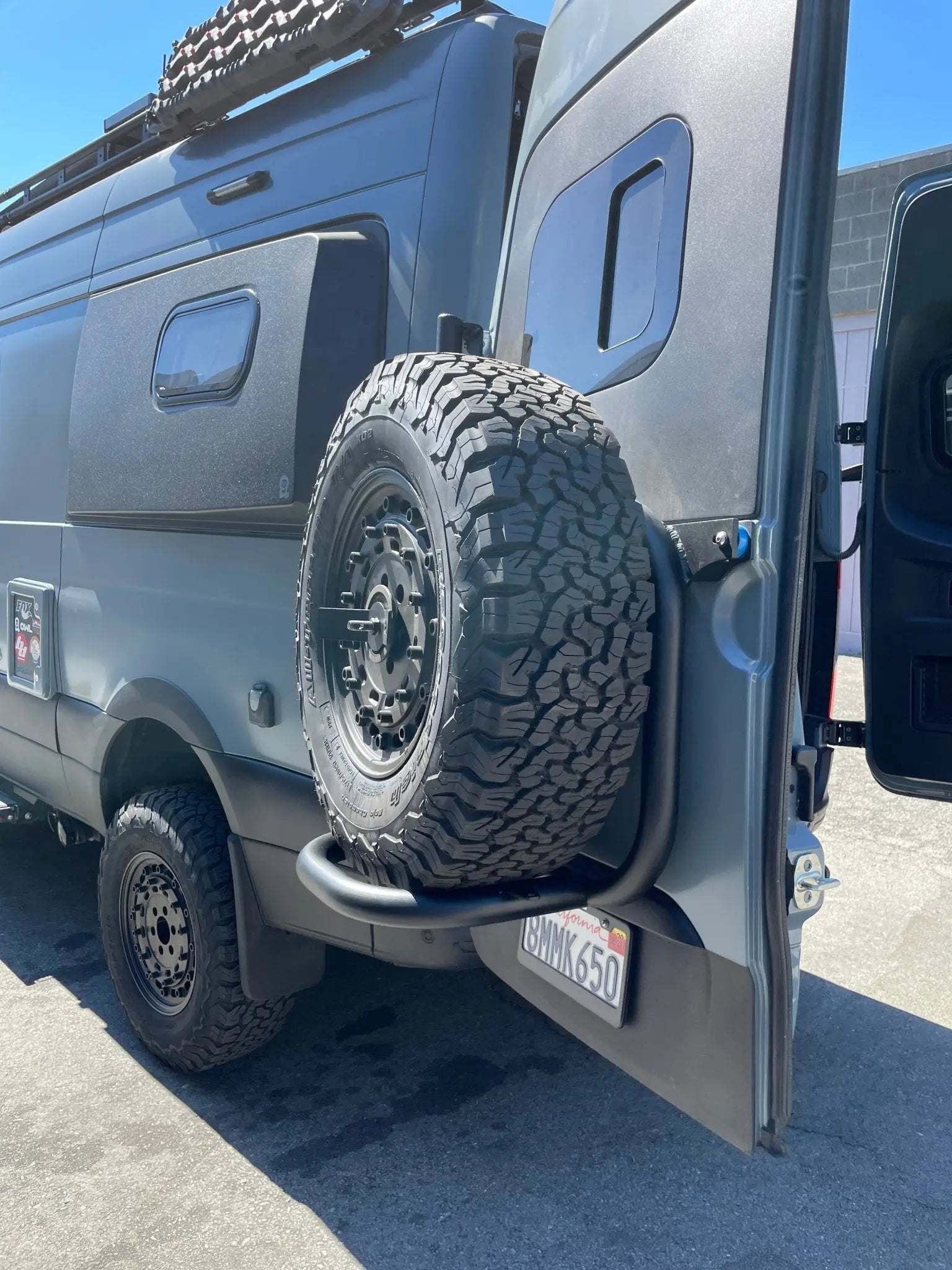 owlexpedition-tire-carrier-for-2019-sprinter-915086 - NVMOS