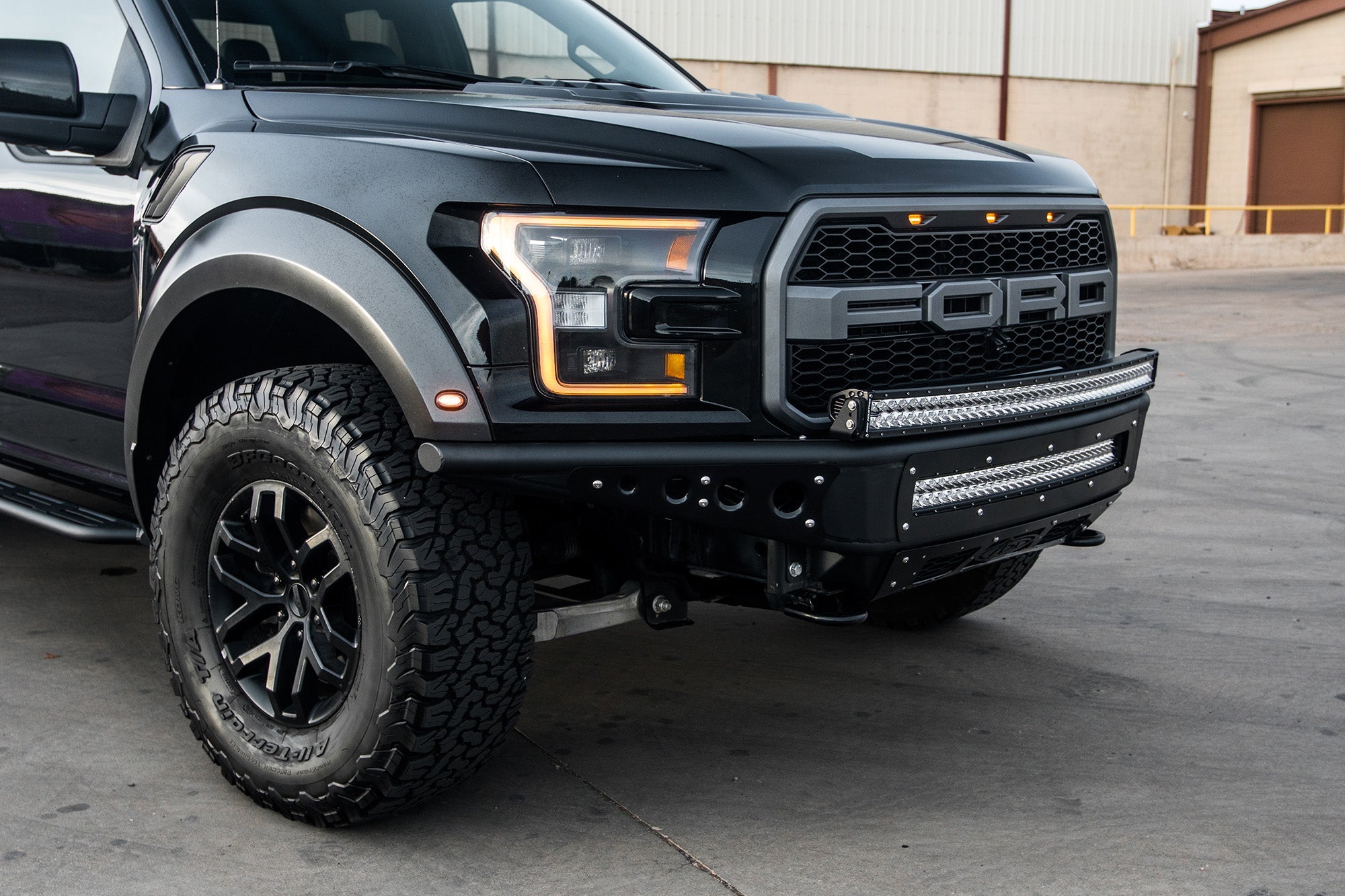 raptor-front-bumper-venom-05 - NVMOS