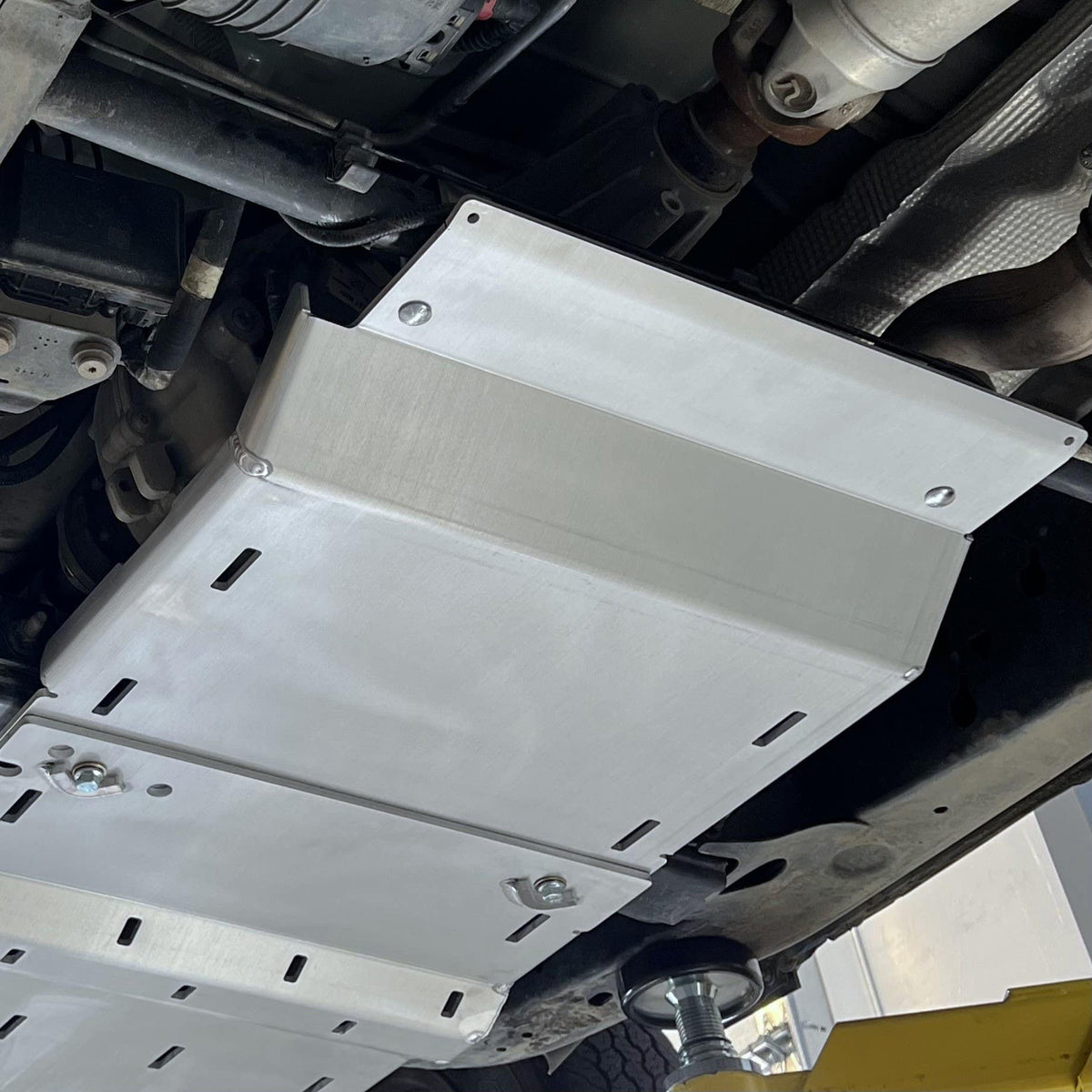 RCI transfer case skid plate for 2015-2022 Chevy Colorado