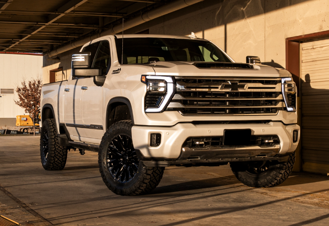 ReadyLIFT 2" Front Leveling Kit W/ Falcon 2.1 Shocks And Forged Torsion Key - GM 2500/3500 HD 2020-2026 - view 3