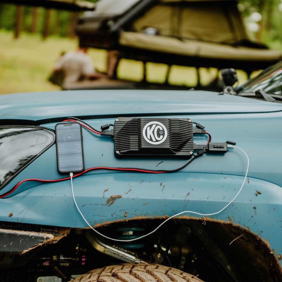 KC HiLiTES Solar Charge Hub Bundle