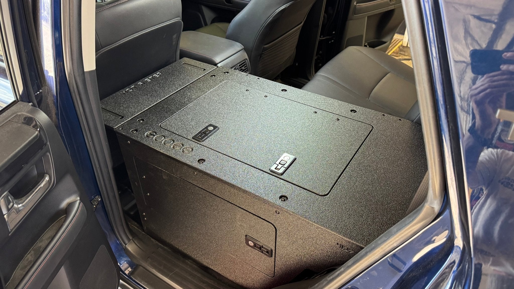 Toyota - 4Runner - 2010-Present - 5th Gen - Standard - Explore Series - Seat Delete Plate System - Second Row - V2 - 10" Module Based