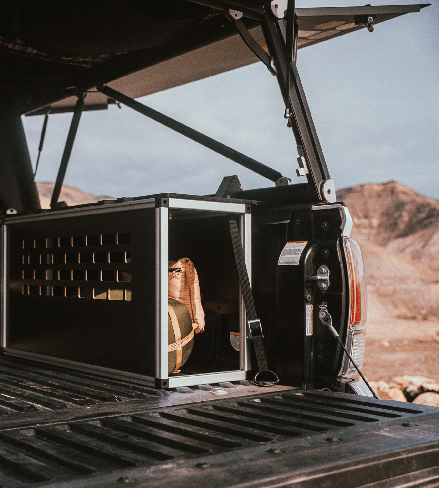 Goose Gear Toyota Tacoma - 2016-2023 - 3rd Gen - 5’ Bed - Explore Series - UltraLite - Super Pacific