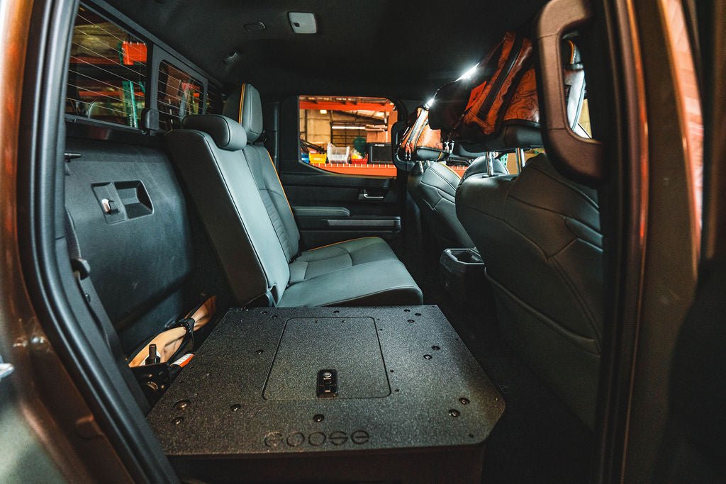 Toyota Tacoma - 2024-presente - 4.ª generación - Híbrido - Cabina doble - Serie Explore - Sistema de placa de eliminación de asientos - Segunda fila