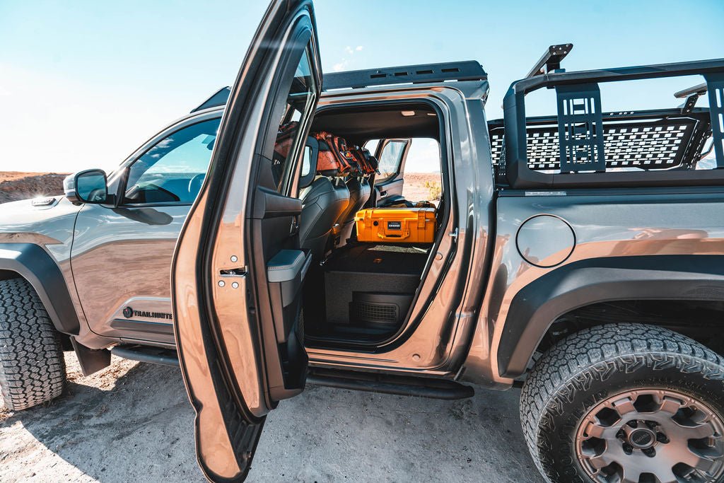 Toyota Tacoma - 2024-presente - 4.ª generación - Híbrido - Cabina doble - Serie Explore - Sistema de placa de eliminación de asientos - Segunda fila