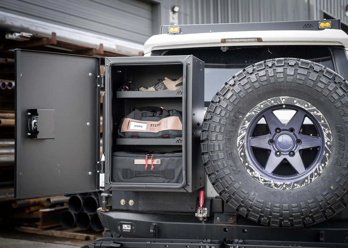 universal-aluminum-overland-off-road-gear-storage-box-open - NVMOS